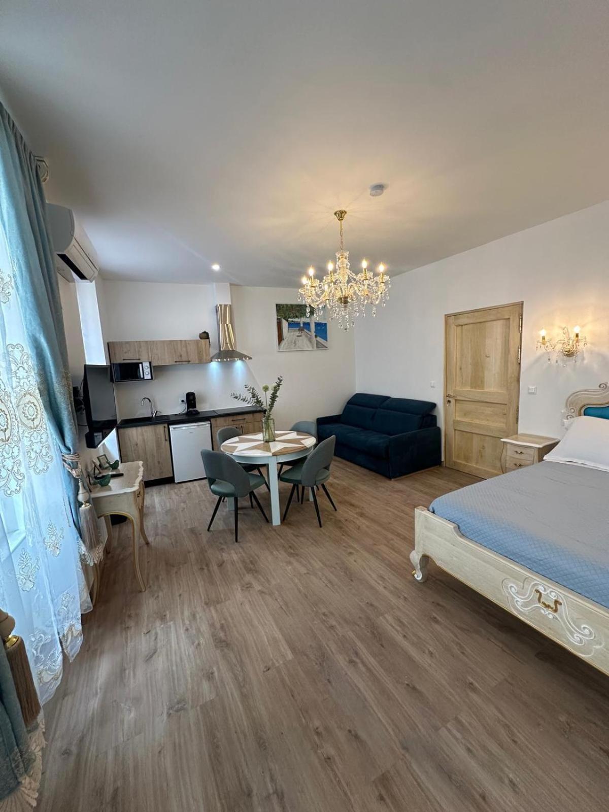 Appartement Du Cloitre 1Er Narbonne Buitenkant foto