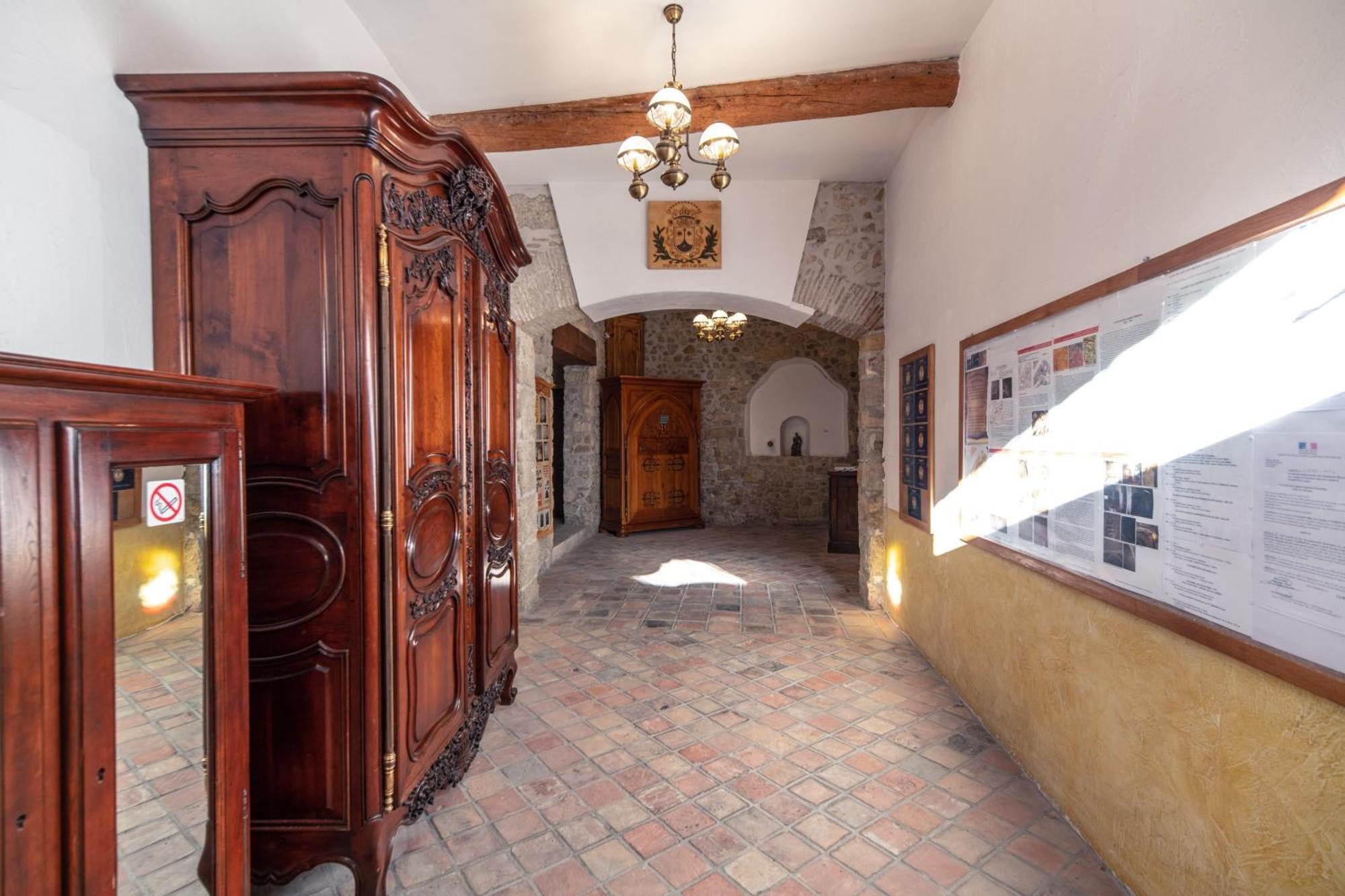 Appartement Du Cloitre 1Er Narbonne Buitenkant foto